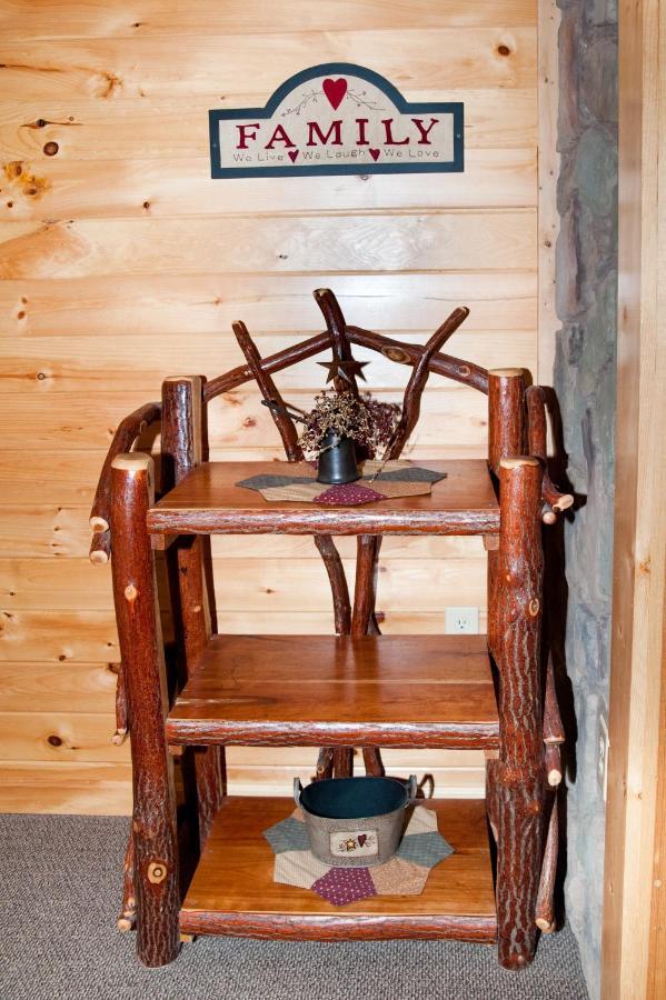 7Cs Lodging Flintstone Extérieur photo