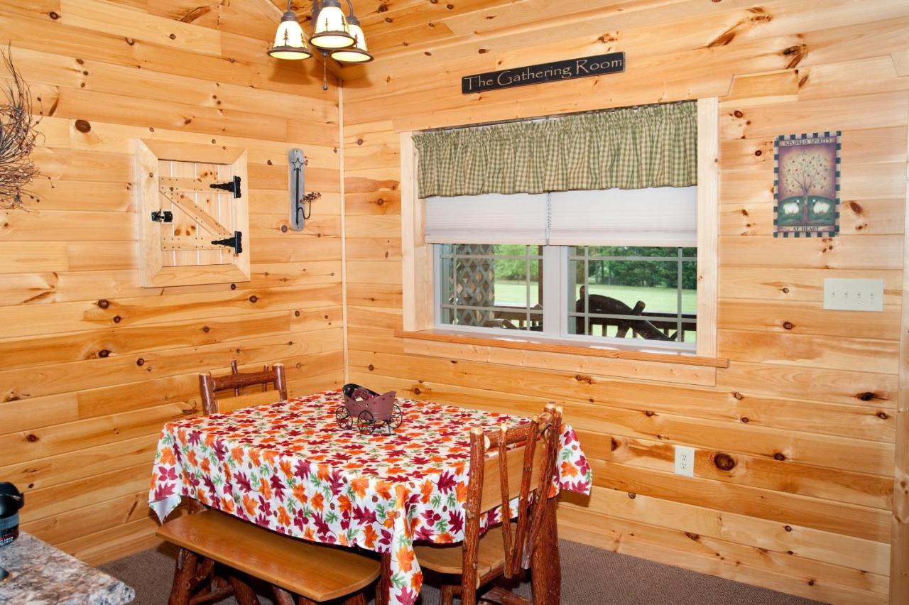 7Cs Lodging Flintstone Extérieur photo